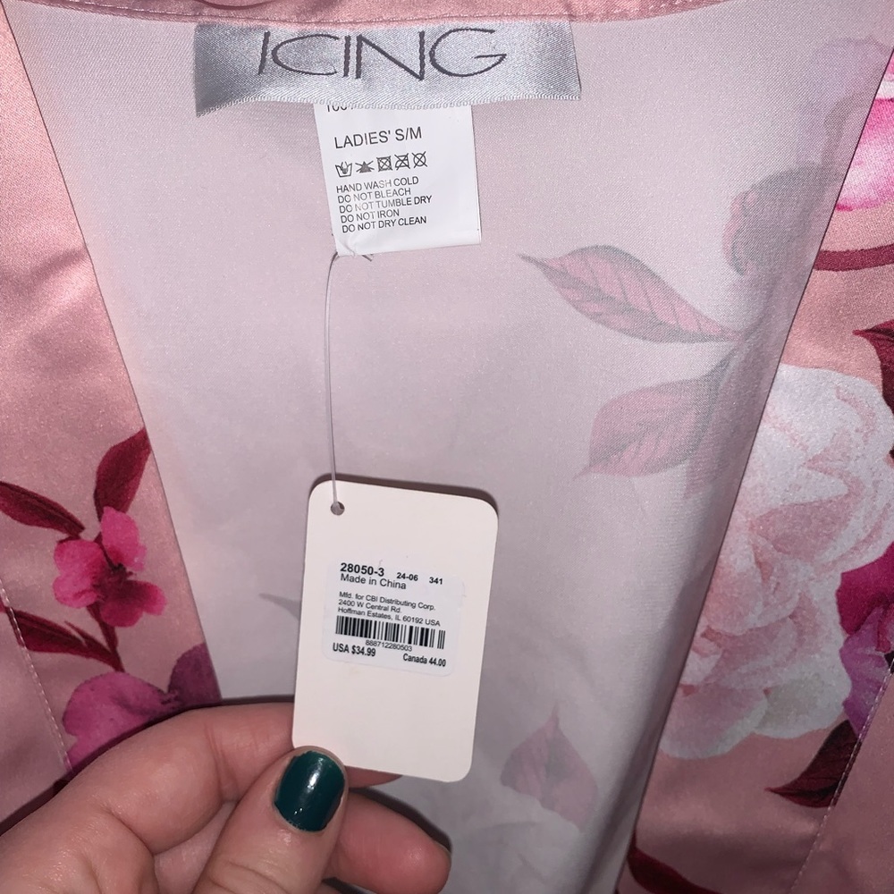 Icing brand pink floral robe - Picture 2 of 5